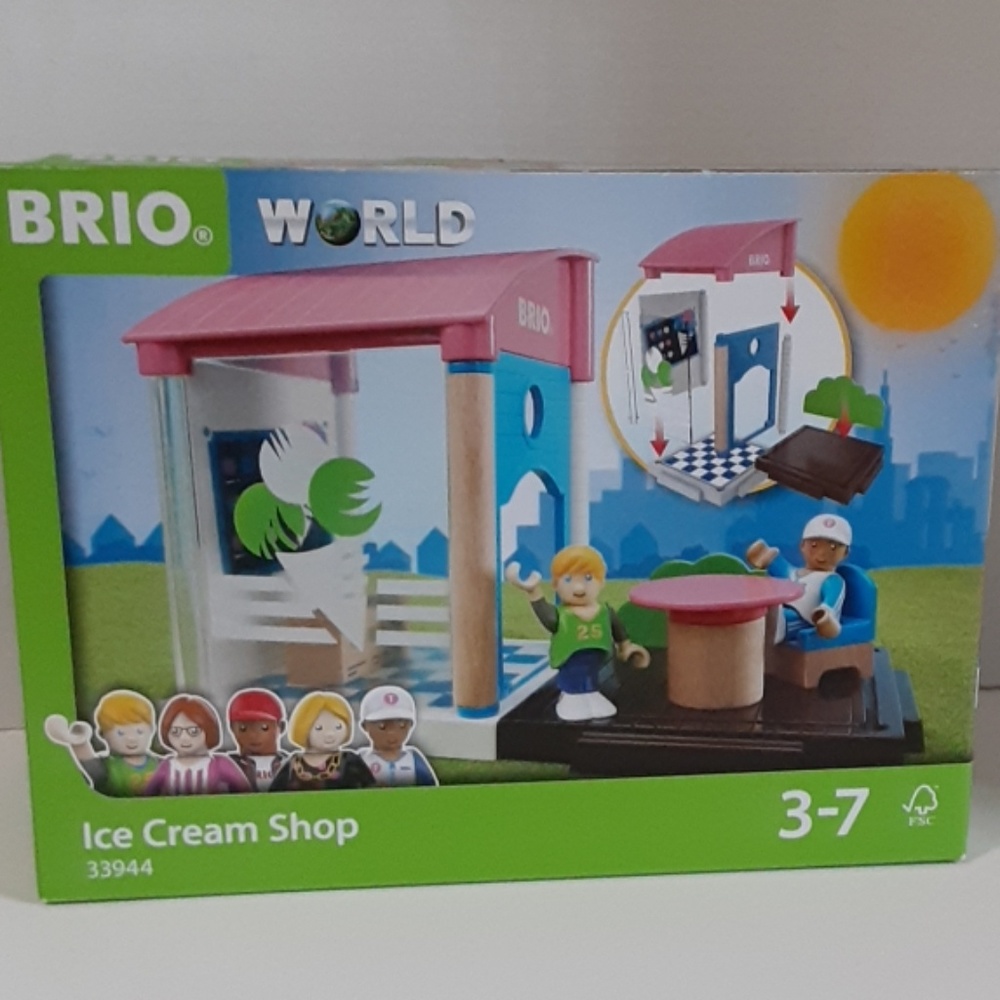 Brio World 13-Piece Ice Cream Shop New Ages 3-7